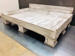 pallet furniture ideas - Elevated Personalized Pallet Dog Bed