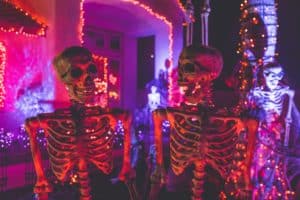 Halloween Party Decorations - Featured