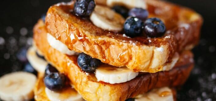 toasted bread with blueberries